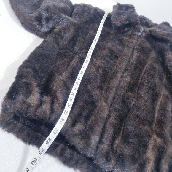 CARLUCCI Designed in Paris Vegan Fur Jacket - Picture 6 of 11